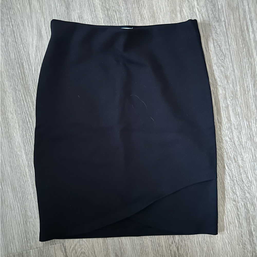 Aritzia Sunday best black tight skirt